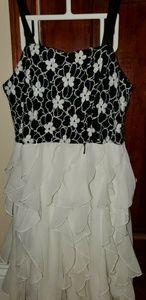 Bloome de Jeune Fille Flower dress kids size 12